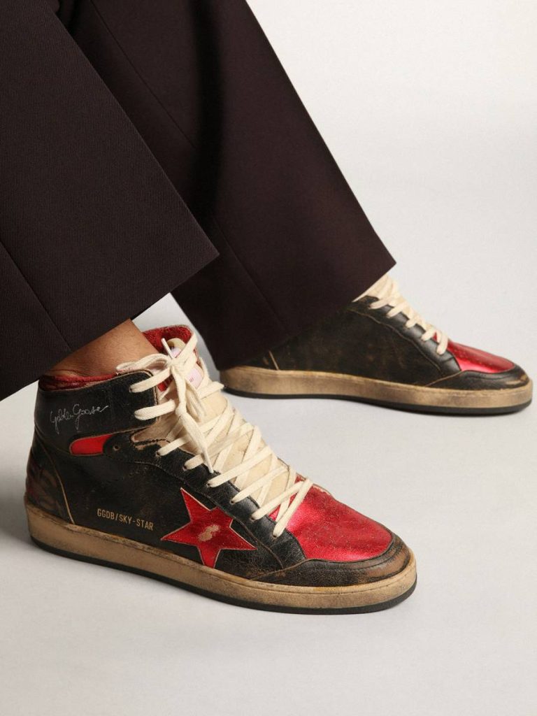 Golden Goose Men Sky-Star Black Men's Sky-Star In Glossy Black Leather With Red Star - 3