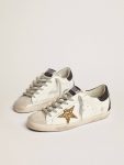Golden Goose Super-Star Women Women’s Super-Star In Nappa Leather With Gold Glitter Star And Black Glitter Heel Tab - 2