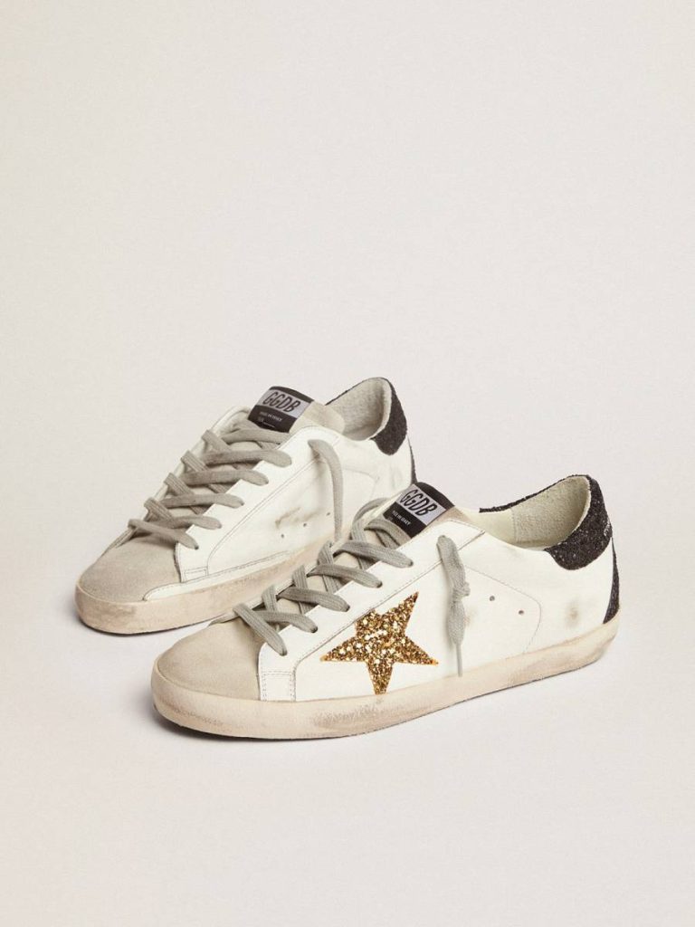 Golden Goose Super-Star Women Women’s Super-Star In Nappa Leather With Gold Glitter Star And Black Glitter Heel Tab - 2