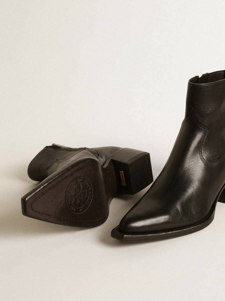 Men Men’s Low Debbie Boots In Black Leather Golden Goose Black Boots - 4