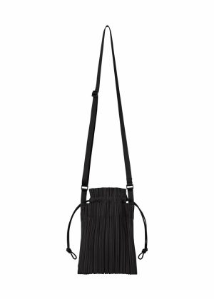 Square Pleats Bag Red (No.24)|Black (No.15)|Dark Gray (No.19)|Light Purple (No.80) Women Shoulder Bags Issey Miyake - 1