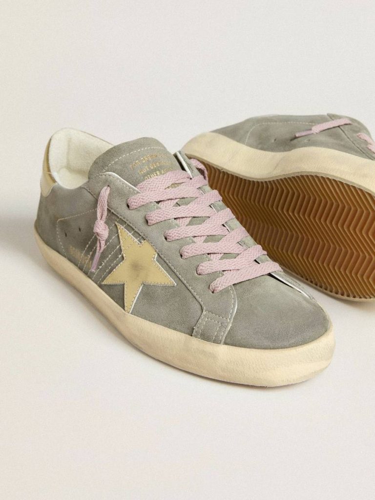Super-Star Men Golden Goose Super-Star In Gray Suede With Gold Metallic Leather Star And Heel Tab - 3